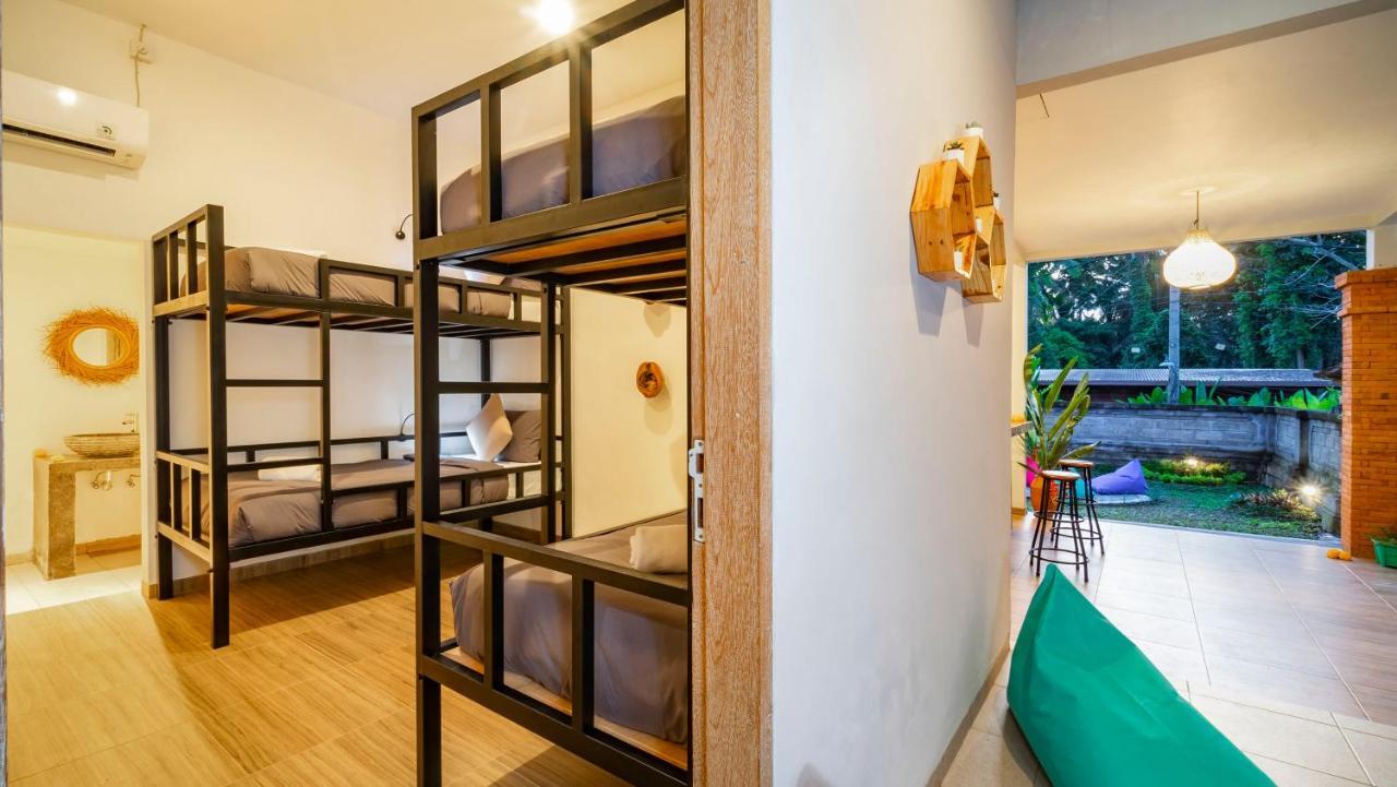 Aura Dormitory House Ubud 외부 사진